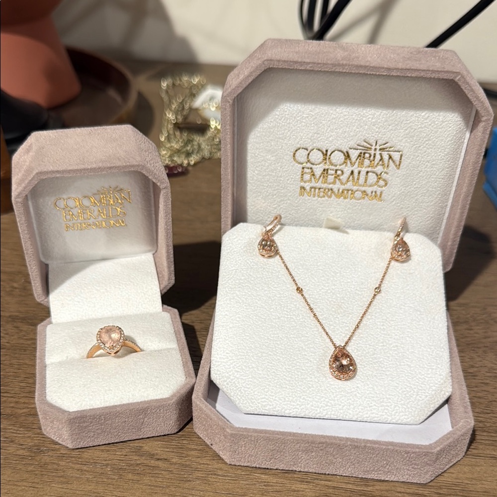 Gold Ring Elegant Jewelry